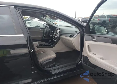 2018 Hyundai Sonata Se z USA, uszkodzony, nr VIN 5NPE24AF8JH674637